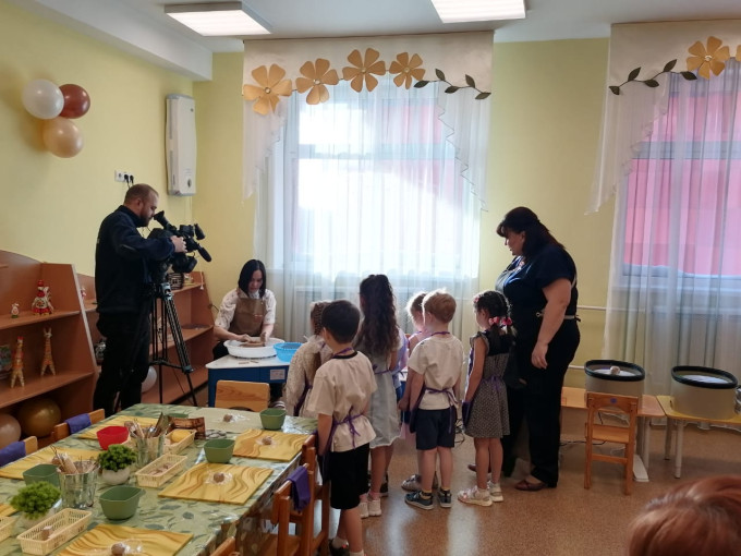 Открытие гончарной мастерской "Юные скульпторы" Открытие гончарной мастерской "Юные скульпторы".